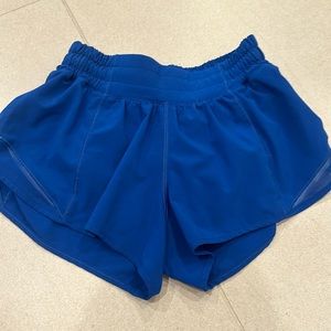 Perfect condition symphony blue lululemon hotty hots size 2 2.5 I